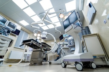 外科用Cアームのアプリケーションスペシャリスト。放射線技師出身者がご活躍中！充実の福利厚生も魅力！