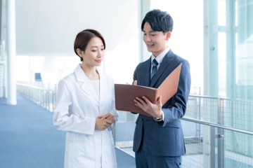 放射線治療関連製品のアプリケーションスペシャリスト。放射線治療を行う7割以上の病院と取引実績あり！
