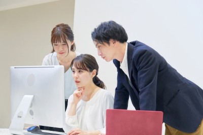 歯科用インプラント関連製品の製造職/栃木。完全週休2日制!年間休日120日以上!フレックスタイム制!