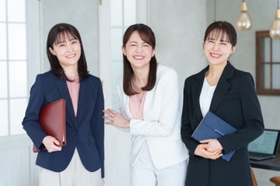 美容医療用レーザー装置の営業職／福岡。既存顧客へのルート営業が中心のため、営業職が初めての方でも安心