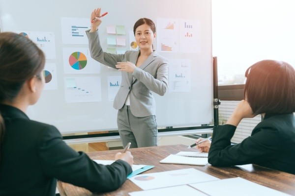 人工呼吸器のクリニカルスペシャリスト。自己負担3割の借上社宅制度！育児休業後の復職率100％！