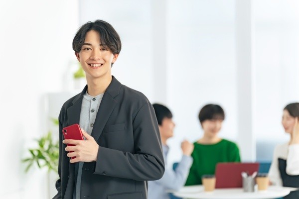 眼科用医療機器の営業職/大阪。高性能ハイデルベルグ社製品は全国の7割以上の大学病院で導入